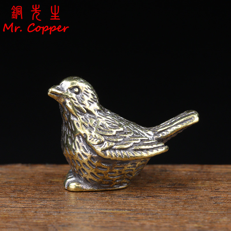 Small Sparrow Statue Metal Bra - огляд і ціна Desk Setup Retro